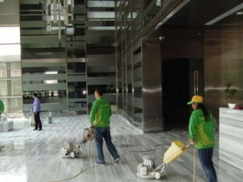 深圳專業裝修清潔服務 木地板打蠟修復、瓷磚美縫與全方位保潔指南