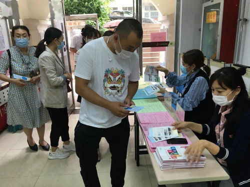 市南區(qū)各小學(xué)開(kāi)展“四合一”一體化招生入學(xué)服務(wù)與教育咨詢(xún)行動(dòng)